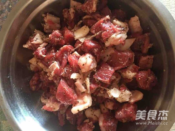 Dragon Fruit Black Pepper Beef Dice recipe