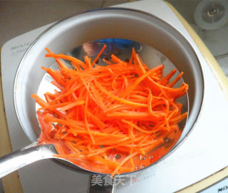 Enoki Mushroom Mixed with Shredded Chicken recipe
