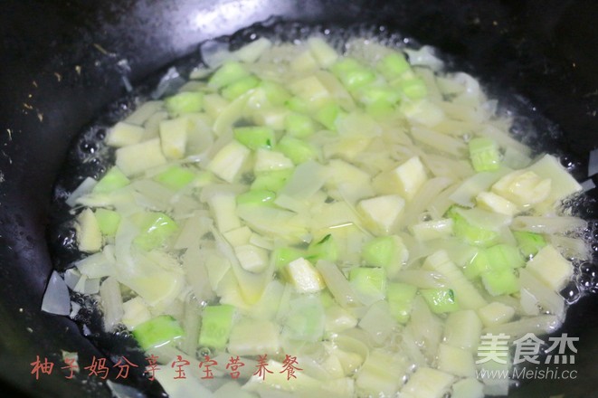 Vegetable Noodles with Winter Bamboo Soup recipe