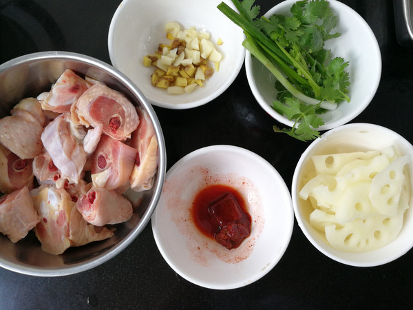 Steamed Chicken with Lotus Root and Lotus Root recipe