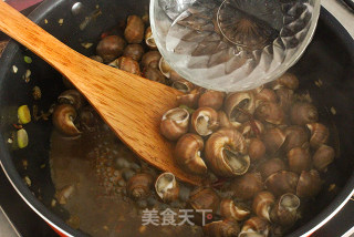 Stir-fried Snails with Sauce recipe