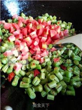 Stir-fried Diced Pork with String Beans recipe