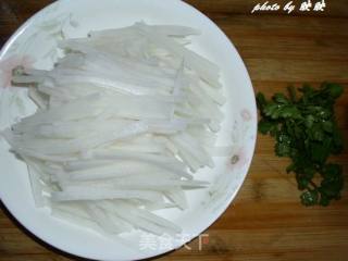 Hot and Sour White Radish Shreds recipe