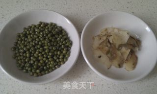 Mung Bean Lily Soup recipe