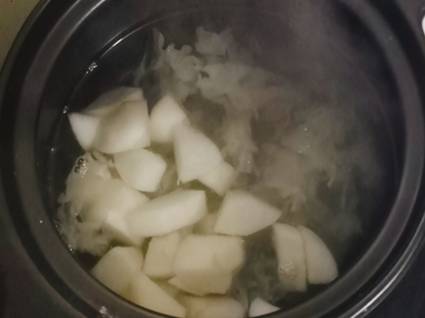 Sweet Soup for Moisturizing Dryness and Coughing——xiao Diao Pear Soup recipe