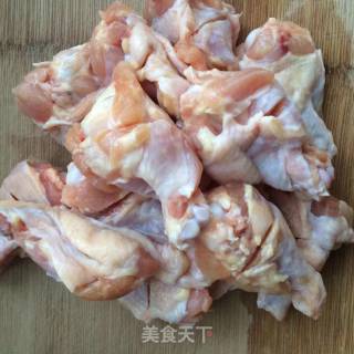 Stewed Mushrooms with Chicken Wings and Roots recipe