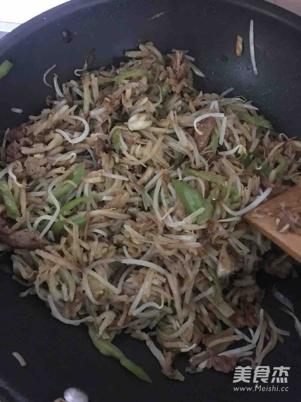 Bean Sprouts and Shredded Pork Pancake recipe