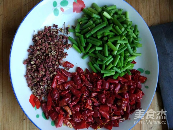 Leshan Spicy Chicken recipe