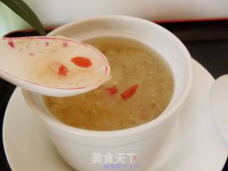 White Fungus and Sydney Soup recipe