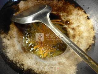 Fried Razor Clams with Leek Buds recipe