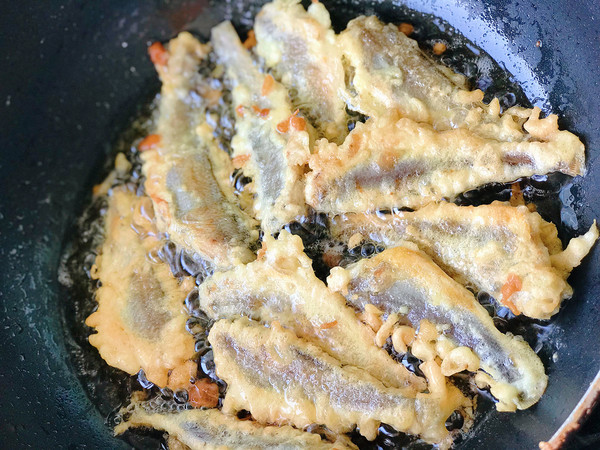 Fried Small Yellow Croaker recipe