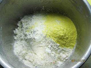 Cornmeal Knife Cut Buns recipe