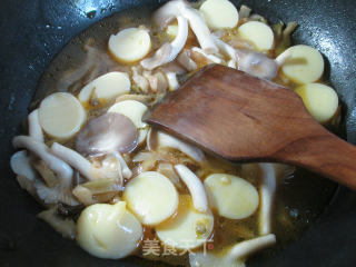 Boiled Sakura Yum Tofu with Mushrooms recipe