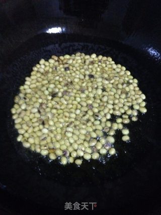 Stir-fried Soybeans with Convolvulus recipe