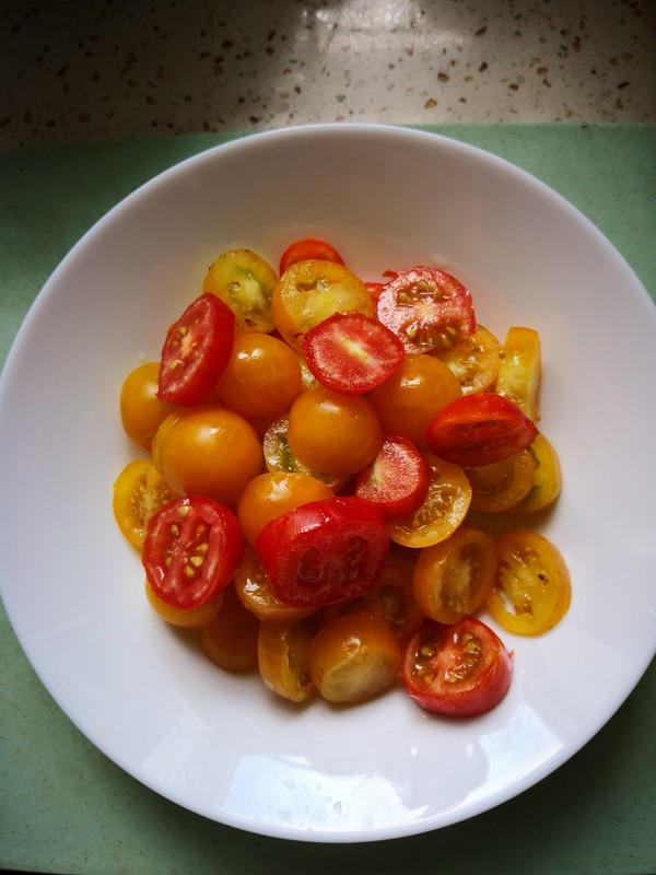 Cherry Tomatoes and Egg Soup recipe