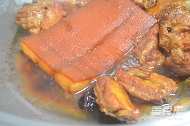 Pork Ribs and Red Dates Braised Pork recipe