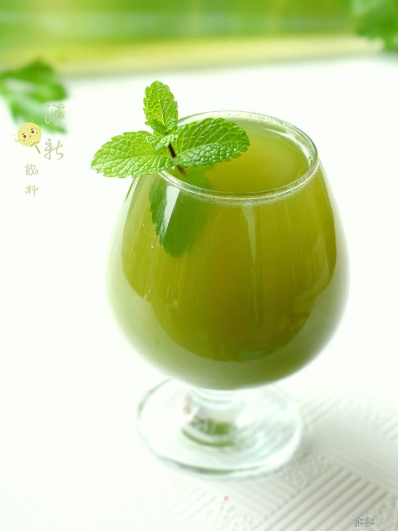 Celery Pear Juice recipe