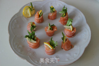 Salmon Vegetable Roll recipe