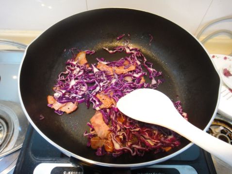 Wine-flavored Purple Cabbage Risotto recipe
