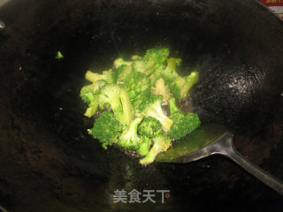 Broccoli in Oyster Sauce recipe