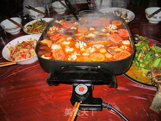 Big Brother's Delicacy-homemade Hot Pot recipe