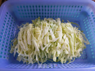 Stir-fried Noodles with Cabbage recipe