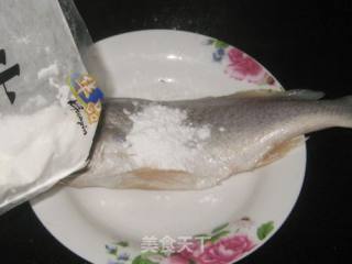 Roasted Yellow Croaker with Garlic recipe