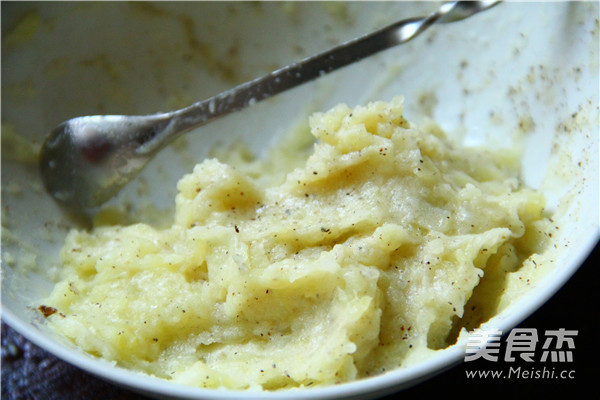 Bacon Mashed Fish Cake Rolls recipe