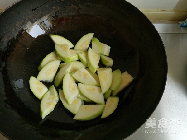 Stew with Horned Melon, Seafood and Mushroom recipe