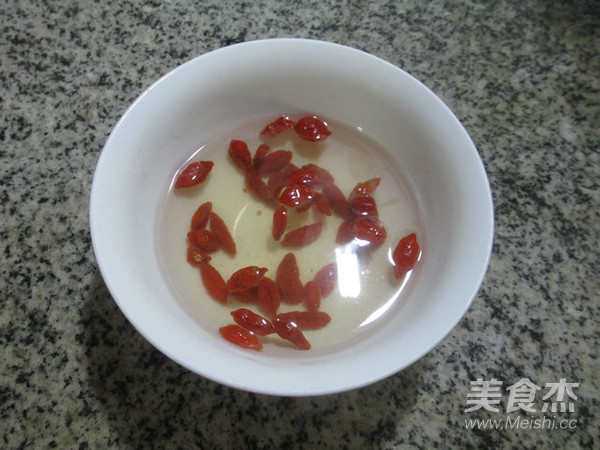 Goji Berry Coconut Milk Glutinous Rice Balls recipe
