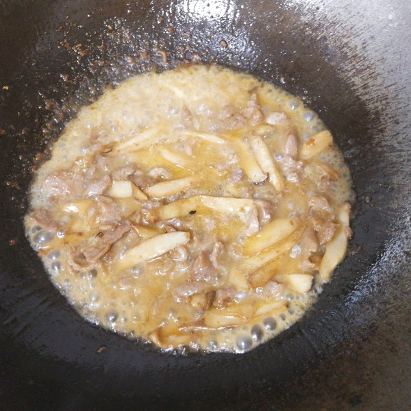 Fried Duck Leg with Shacha Sauce and Pleurotus Eryngii recipe