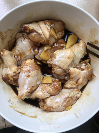 Braised Chicken Wing Root recipe