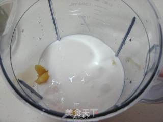 Pineapple Yogurt Shake recipe