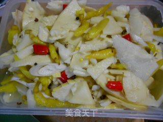 Pickled Pepper Spring Bamboo Shoots recipe