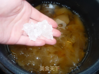 Snow Pear Soup with Rock Sugar Tremella recipe