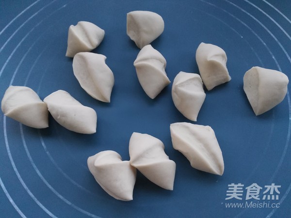 Vegetarian Sanxian Dumplings recipe