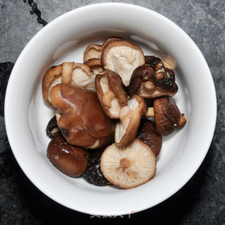 Shiitake Mushroom Shanghai Green recipe