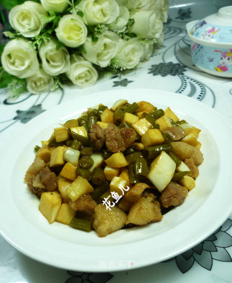 Stir-fried Rice White with Pork Belly with Sour Beans