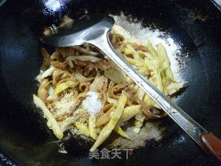 Fried Gluten with Bamboo Shoot Tip recipe