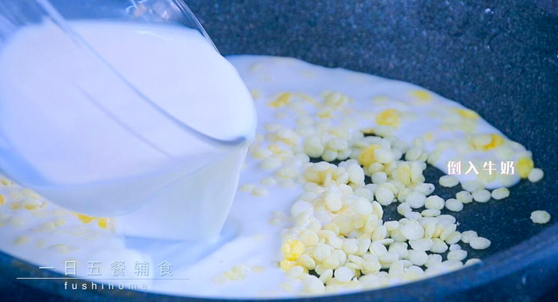 Corn Flakes with Milk and Fruit recipe