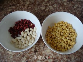 Whitening and Weight Loss-red Bean Peanut Soy Milk recipe