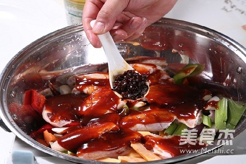 Huang Jihuang's Chicken Wings in Three Sauce Braised Pot recipe