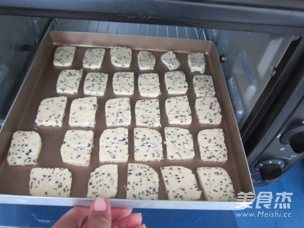 Black Sesame Biscuits recipe