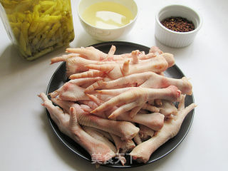 Pickled Pepper Chicken Feet recipe