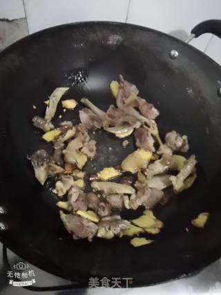 Stir-fried Pigeon with Sesame Oil recipe