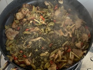 Stir-fried Pork Belly with Sauerkraut recipe