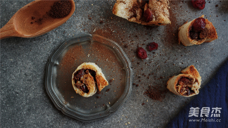 Cranberry Nut Brown Sugar Toast Roll, A Red Heart for You. recipe