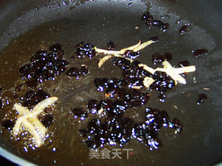 Stir-fried Bitter Gourd with Dace in Black Bean Sauce recipe