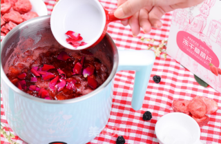 Strawberry Stew with Rose Rock Sugar recipe