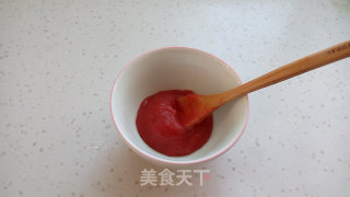 Ling Han Alone, Charming and Charming-plum Fragrant Strawberry Mousse recipe